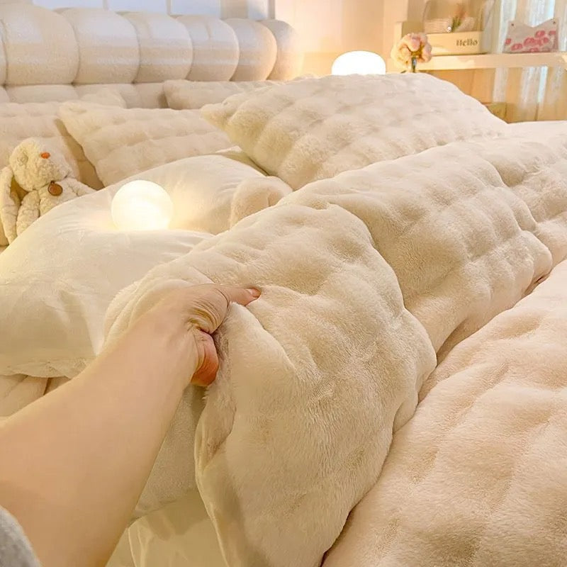 Classic Luxury Ultra Soft Faux Fur Cozy Comforter Bedding Set